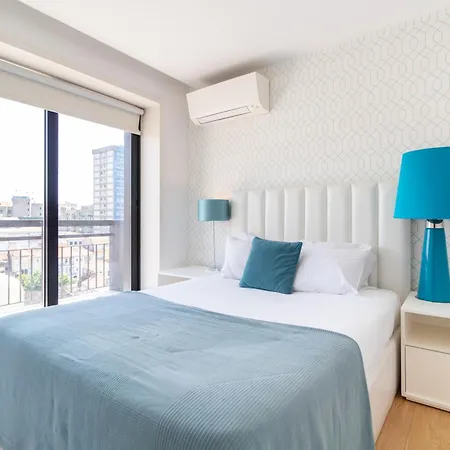Apartment Lovelystay - Trindade Cozy Porto