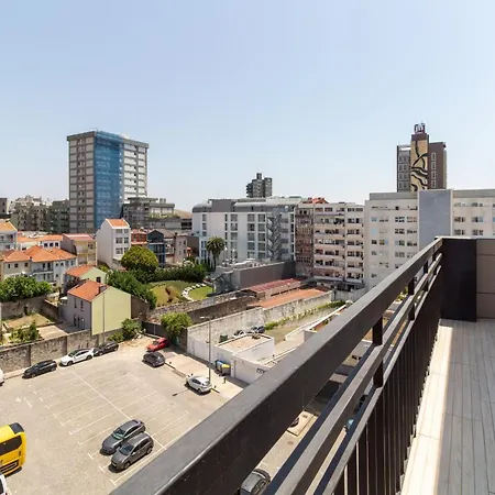 Trindade Cozy Flat With Ac By Lovelystay Apartmán