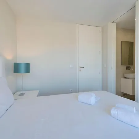 Lovelystay - Trindade Cozy Porto