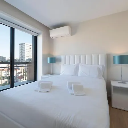Lovelystay - Trindade Cozy Apartment *