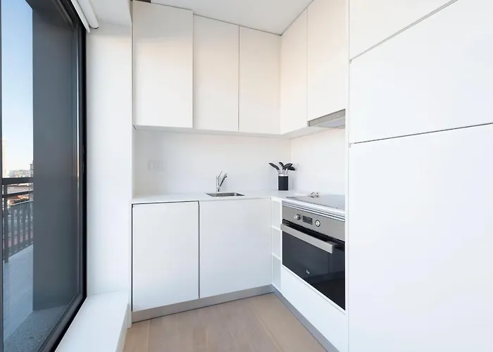 Lovelystay - Trindade Cozy Lejlighed Porto